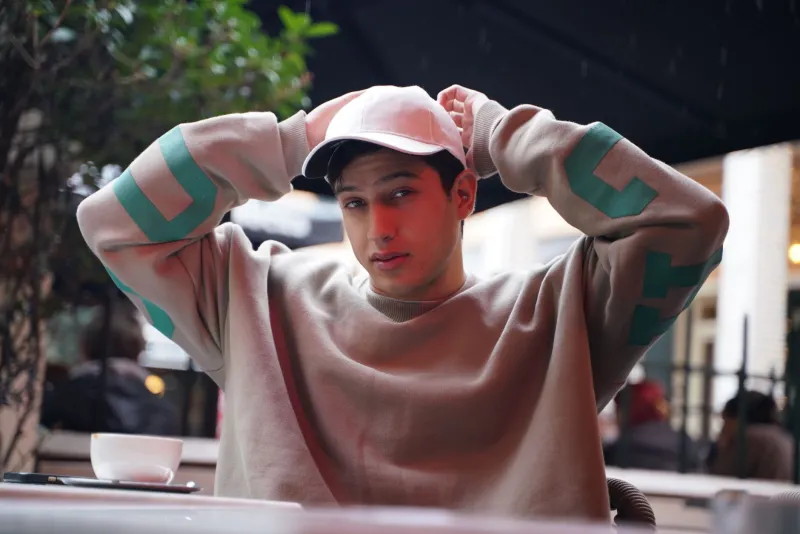 Hat on, Doubts Out: The Real Reason an Oversized Cap Changes Your Whole Mindset